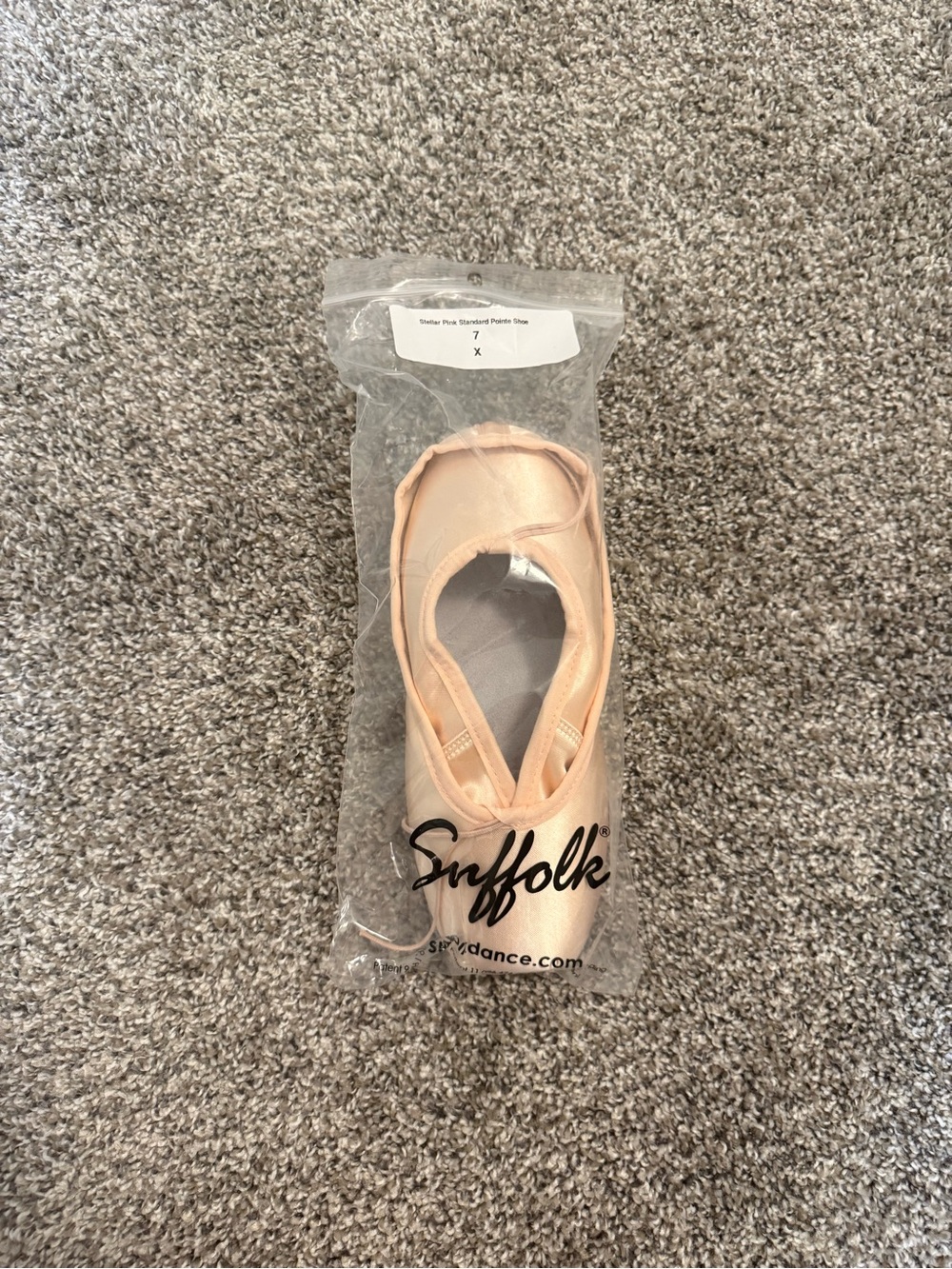 Suffolk Stellar Pointe Shoes 7X Standard